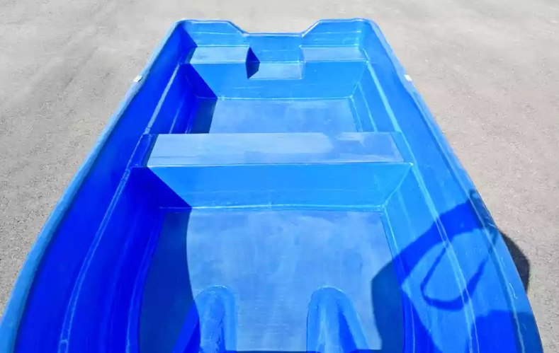 Стеклопластиковая лодка Neman-340 (тримаран) в Нальчике