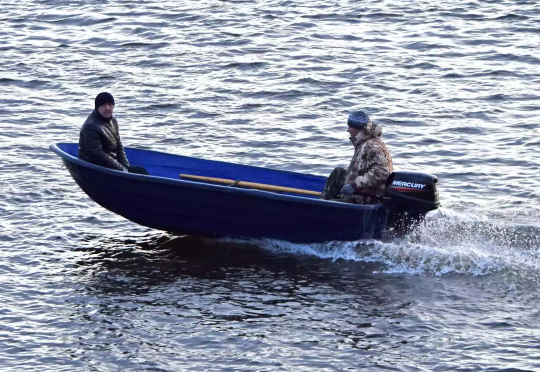 Стеклопластиковая лодка Neman-340 (тримаран) в Нальчике