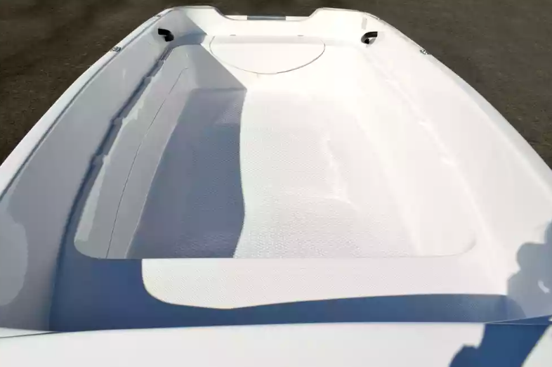 Стеклопластиковая лодка Пингвин (тримаран) в Нальчике