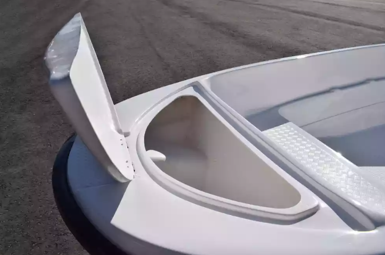 Стеклопластиковая лодка Пингвин (тримаран) в Нальчике