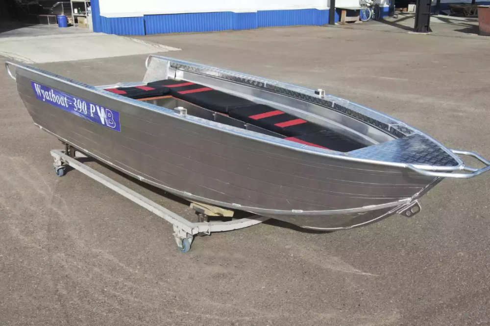 Алюминиевая лодка Wyatboat-390РМ увеличенный борт в Нальчике