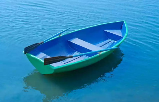 Стеклопластиковая лодка Дельфин в Нальчике
