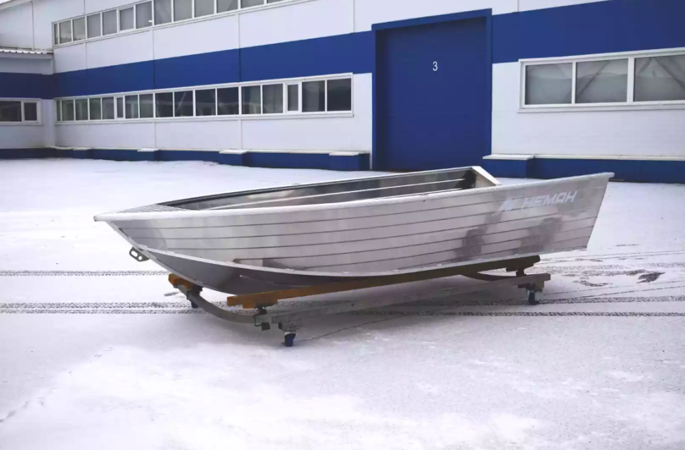 Алюминиевая лодка Неман-400 в Нальчике
