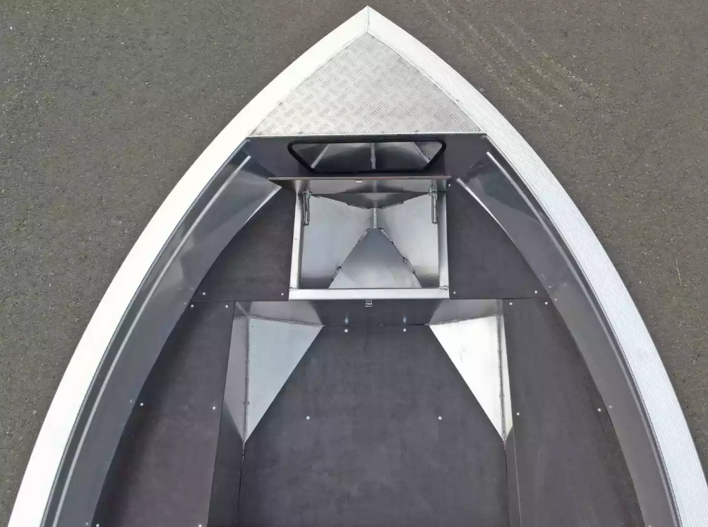 Алюминиевая лодка  Неман-420 в Нальчике