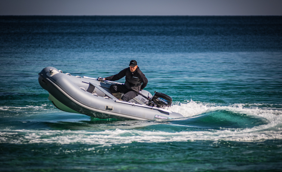 Лодка GLADIATOR RIB380AL в Нальчике