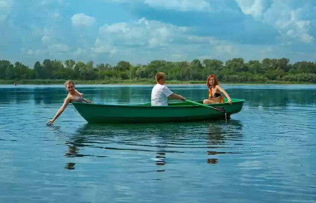 Стеклопластиковая Лодка Голавль в Нальчике