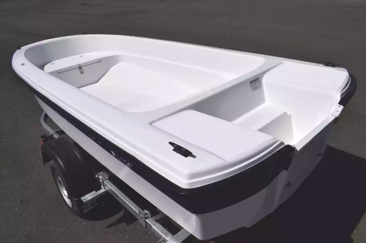 Стеклопластиковая лодка Wyatboat 430 тримаран в Нальчике