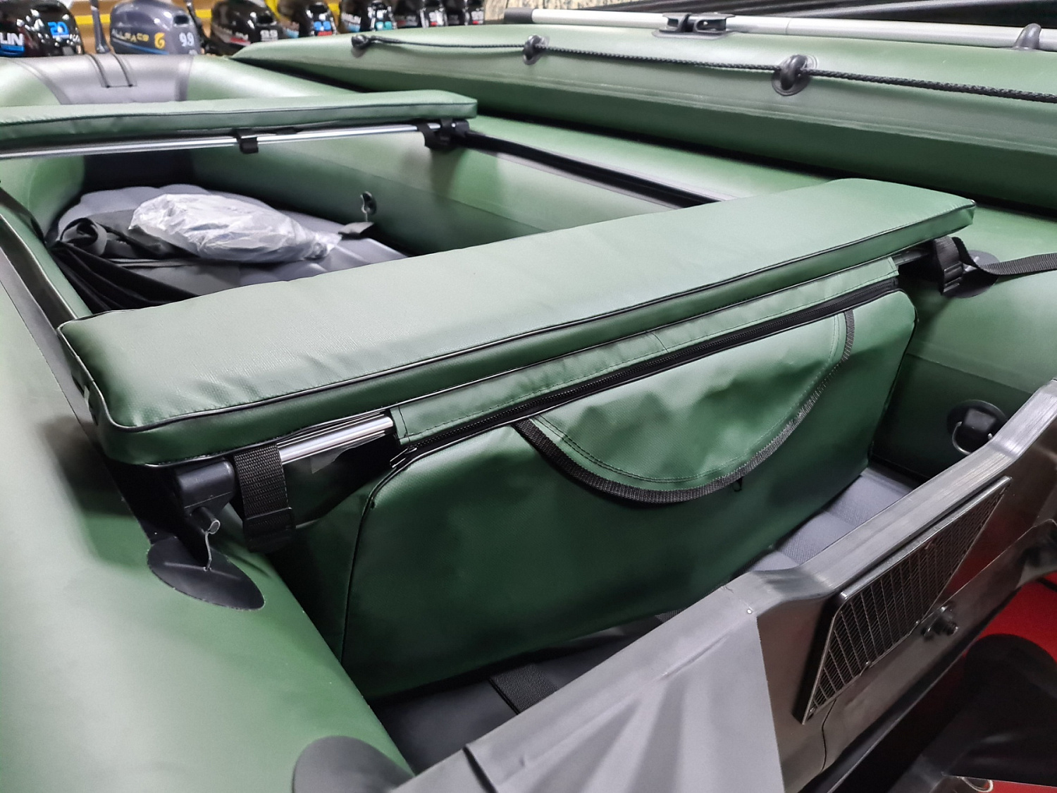 КОМПЛЕКТ МЯГКИХ НАКЛАДОК С СУМКОЙ ДЛЯ ЛОДОК 90Х20 ЗЕЛЕНЫЙ в Нальчике