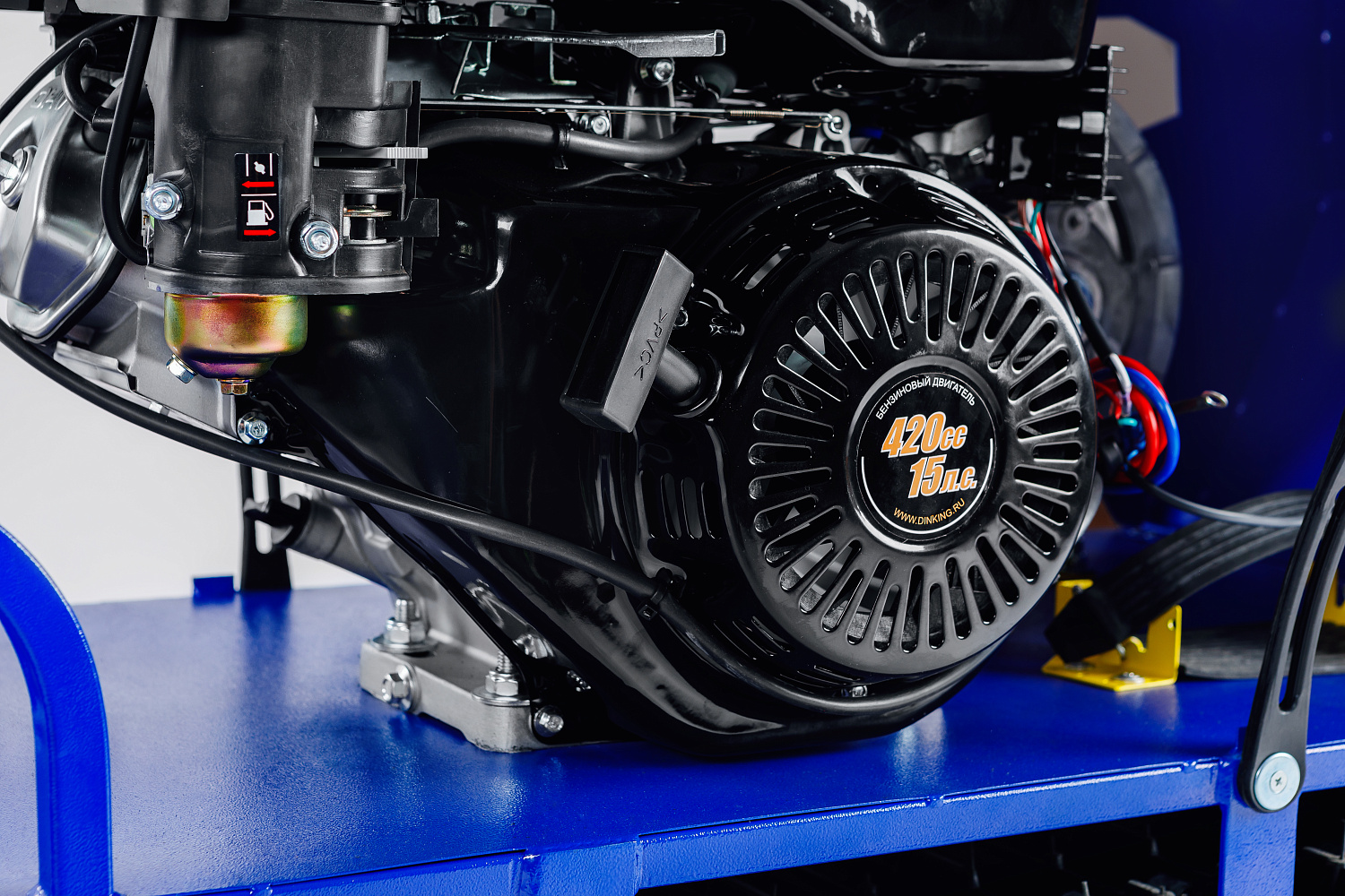 Мотобуксировщик SNOW DOG 17 с эл. запуском (DINKING) в Нальчике